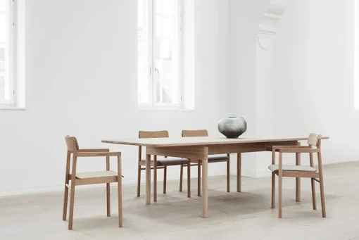 Post Table 6440 by Cecilie Manz