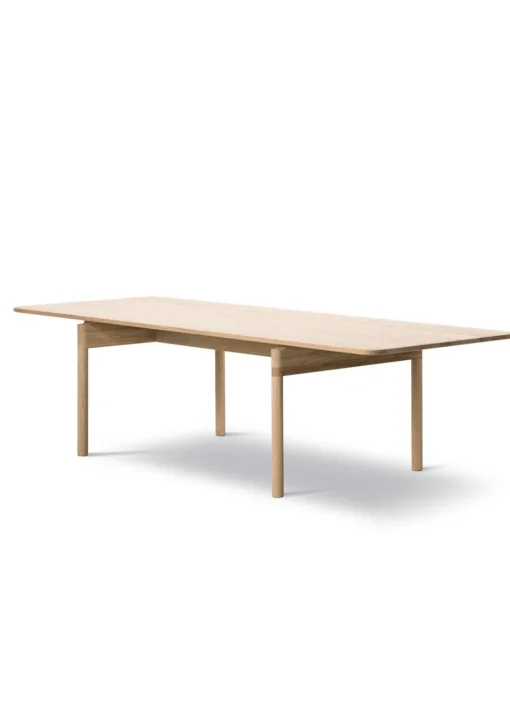 Post Table 6440 by Cecilie Manz