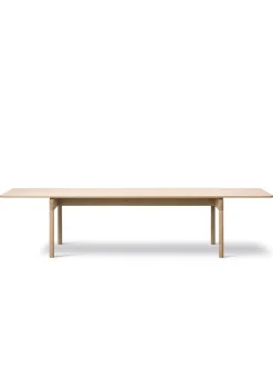 Post Table 6442 by Cecilie Manz