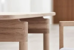 Post Table 6442 by Cecilie Manz