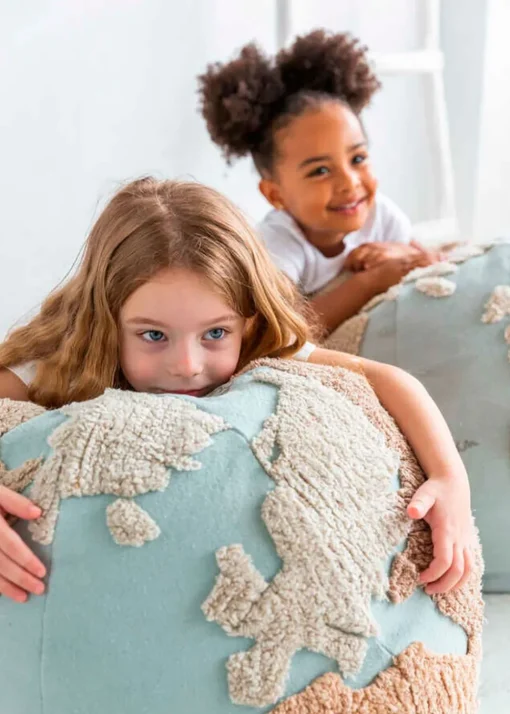 Pouf World Map