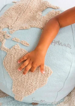 Pouf World Map