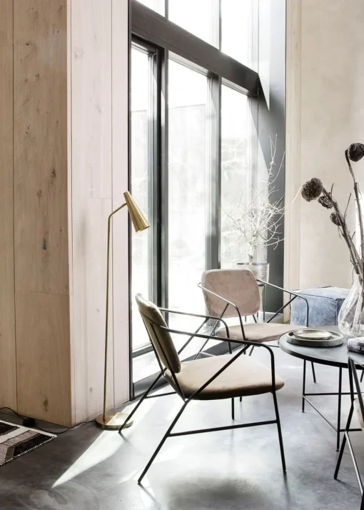 Precise Floor Lamp