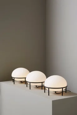 Pump table lamp