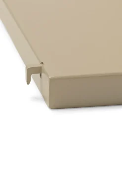 Punctual | Solid Metal Shelf