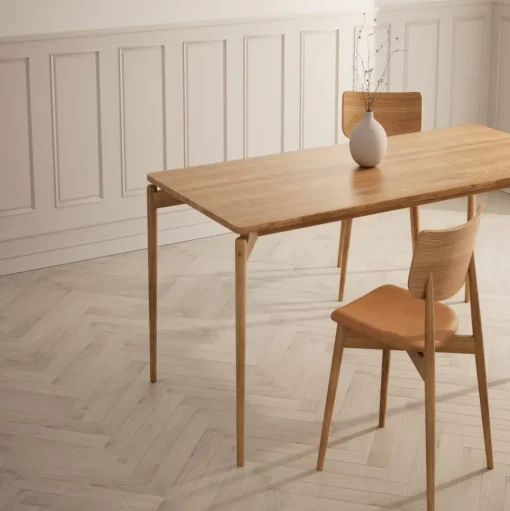PURE Dining Table With 2 Additional plates