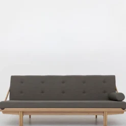 PV Daybed