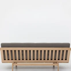PV Daybed