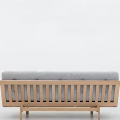 PV Daybed