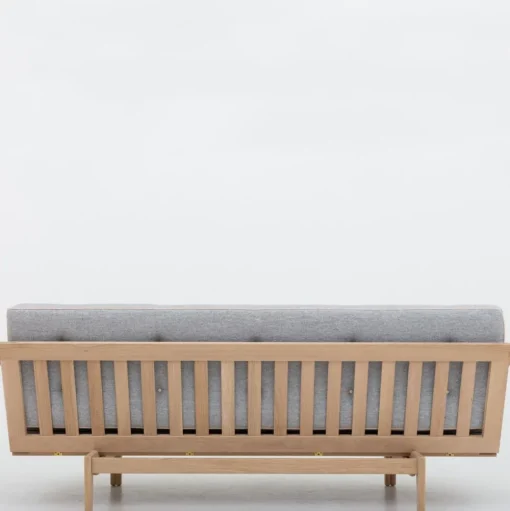 PV Daybed