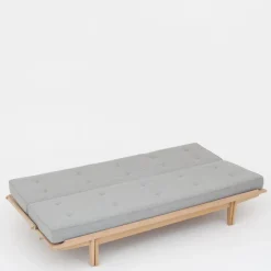 PV Daybed