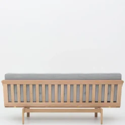 PV Daybed