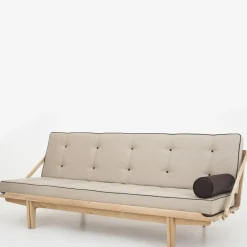 PV Daybed