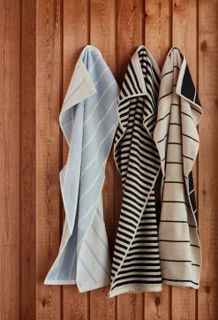 Raita Towel