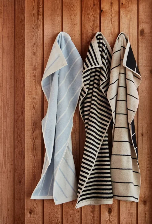 Raita Towel