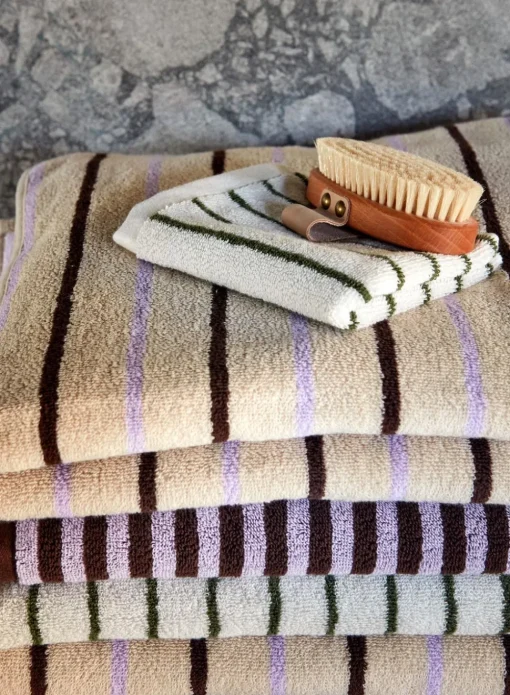 Raita Towel