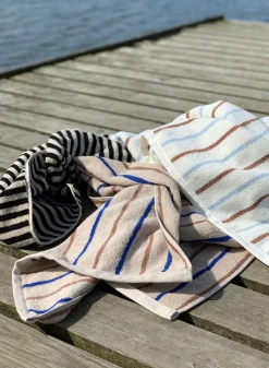 Raita Towel