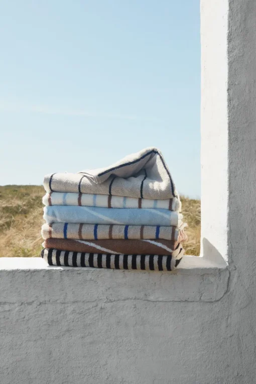 Raita Towel