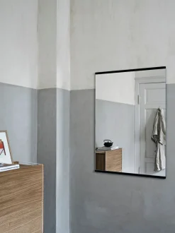 Rectangular wall mirror