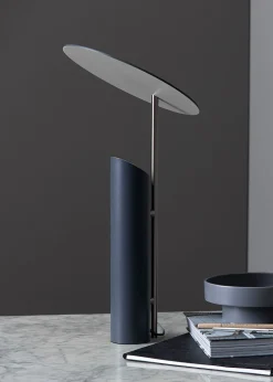 Reflect table lamp