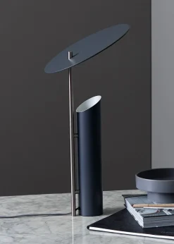 Reflect table lamp