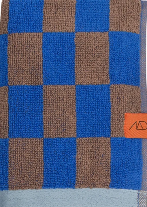 RETRO Bath Towel