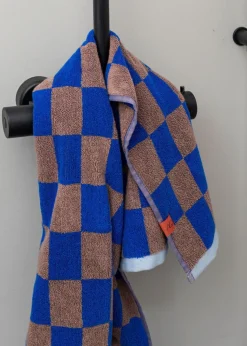 RETRO Bath Towel