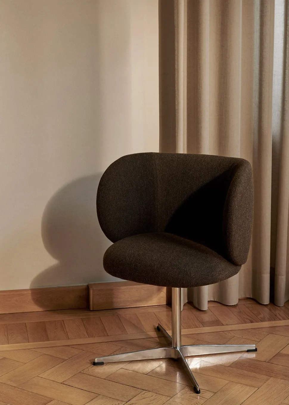 Rico Dining Swivel Chair