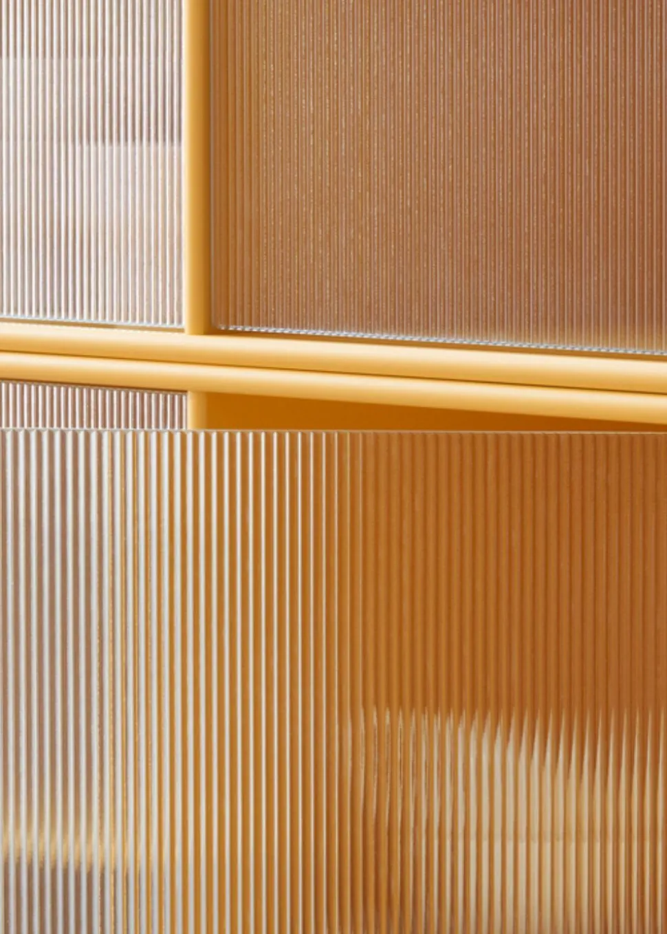 Ripple Cabinet II - With Flint Legs