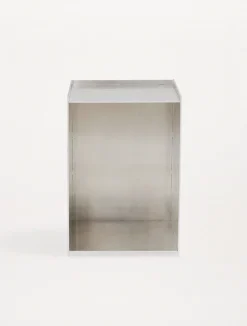 Rivet Box