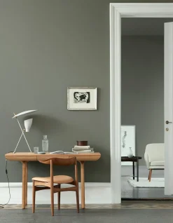 Rúna Table / 130
