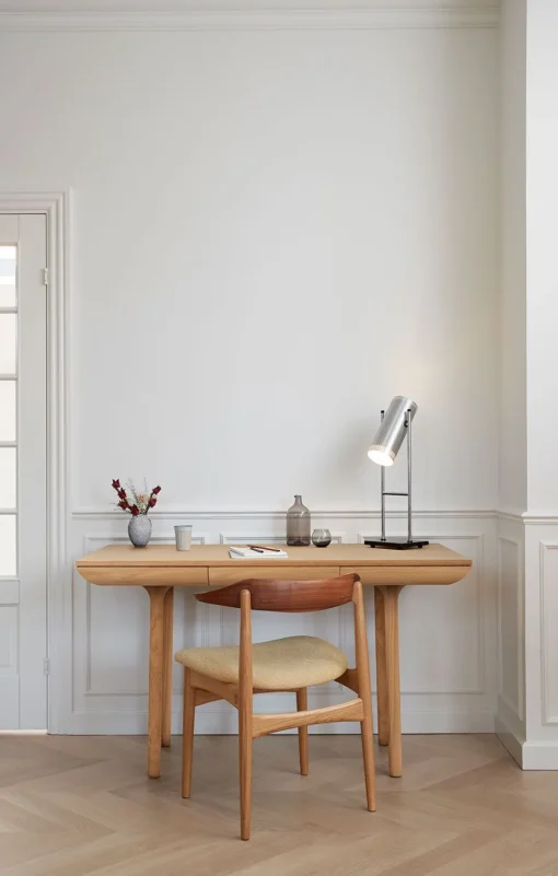 Rúna Table / 130