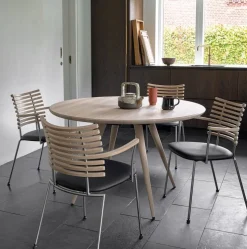 Round Table / GM3970 & GM3980 by Nissen & Gehl