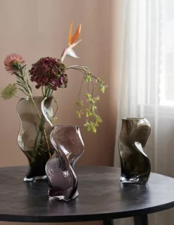 Sable Vase