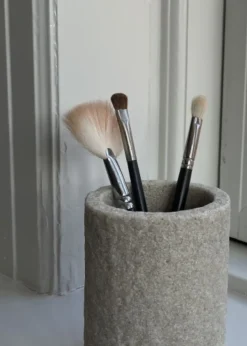 Sandstone Toothbrush Mug