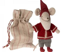 Santa mouse