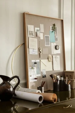 Scenery Pinboard