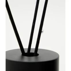 Scent freshener with sticks