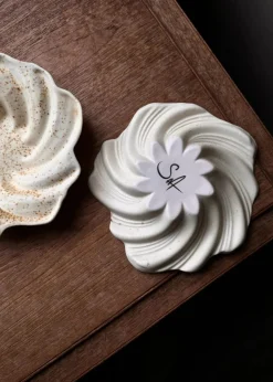 Shell bowl