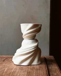 Shell Swan cup