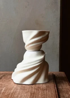 Shell Swan cup espresso