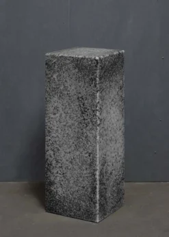 Sigrid Table