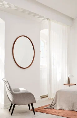 Silhouette Mirror 8320 by OEO Studio