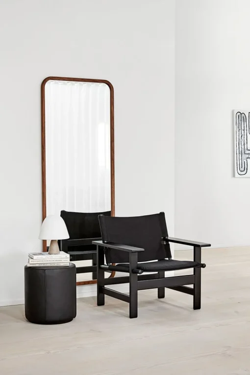 Silhouette Mirror 8322 by OEO Studio