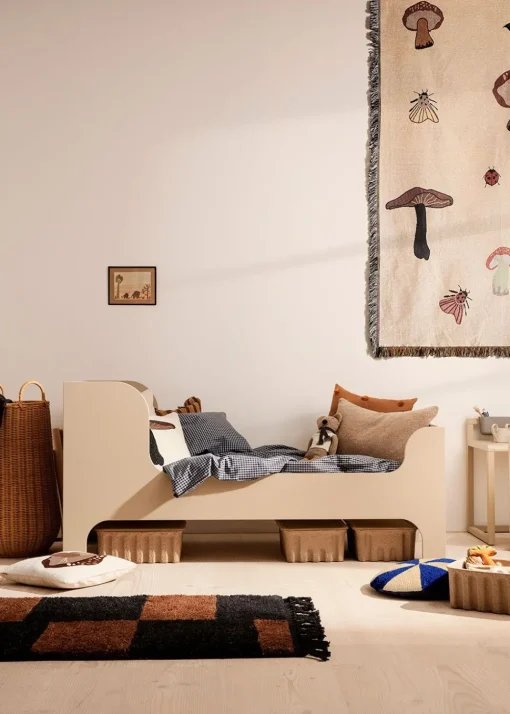 Sill Junior Bed