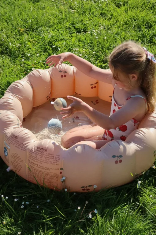 SMALL SHELL POOL