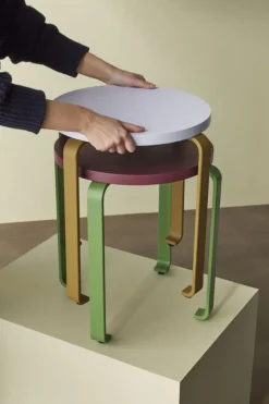 Smile Stool