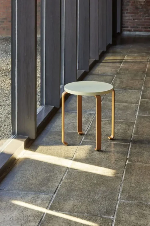 Smile Stool