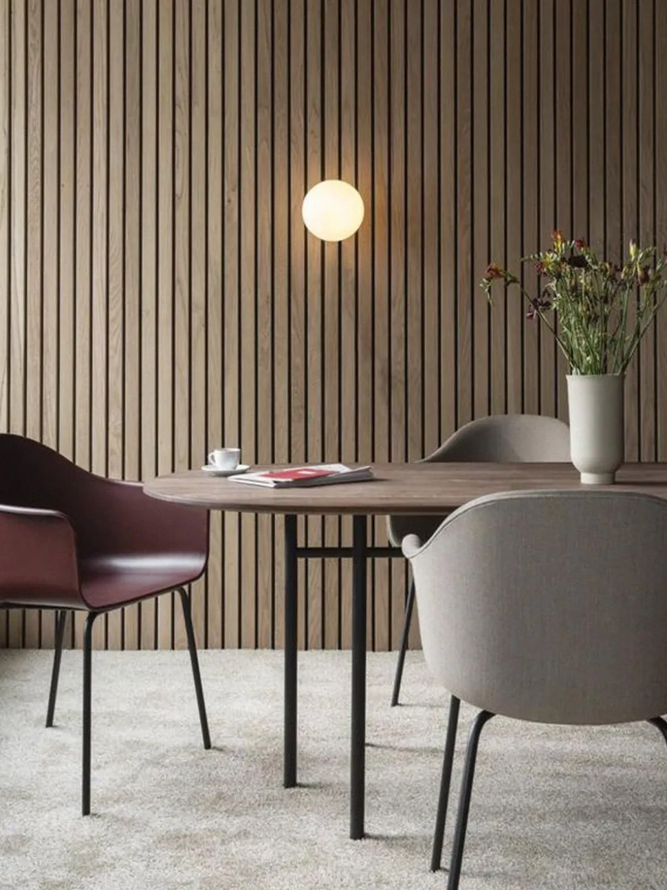 Snaregade Oval Dining Table