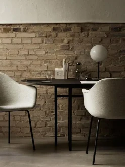 Snaregade Oval Dining Table